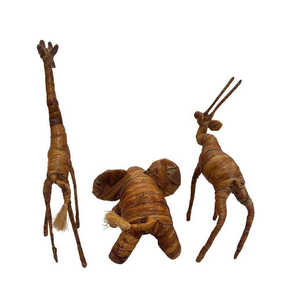Handcrafted Woven Raffia Animal Figurines Giraffe Elephant Antelope Set Decor - Picture 2 of 6